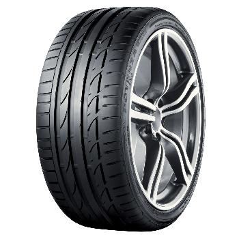 Bridgestone Potenza S001 245/40 R18